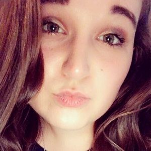 Meet your Posher, Brittney